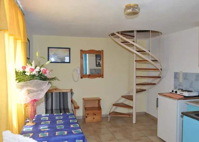 Апартаменты Darzenta Athina Периволос